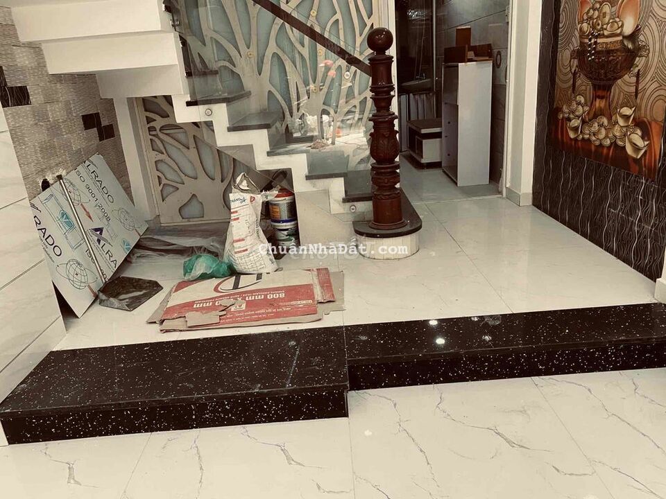 Nhà Mới Đẹp Hẻm 7m Đường Lạc Long Quân 7PN 6WC DT 4x14m