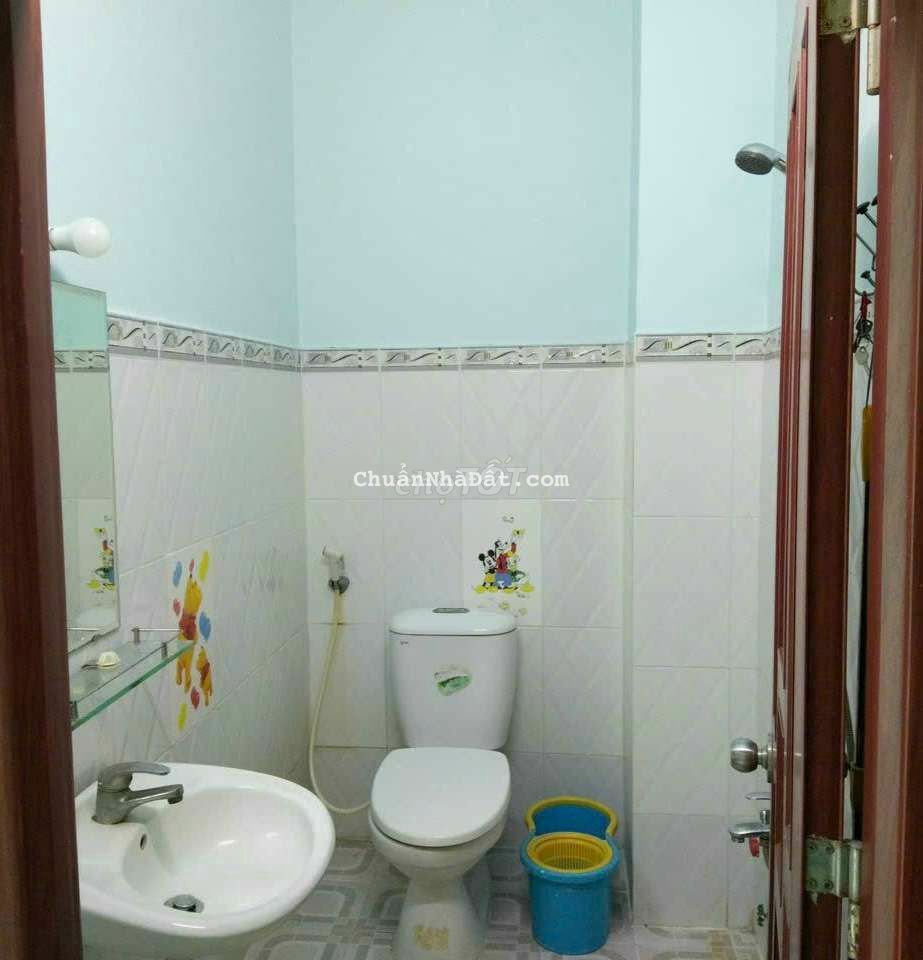 Cho thuê nhà gần khu cư xá Bình Thới, 4pn, 3wc nhà trống mới