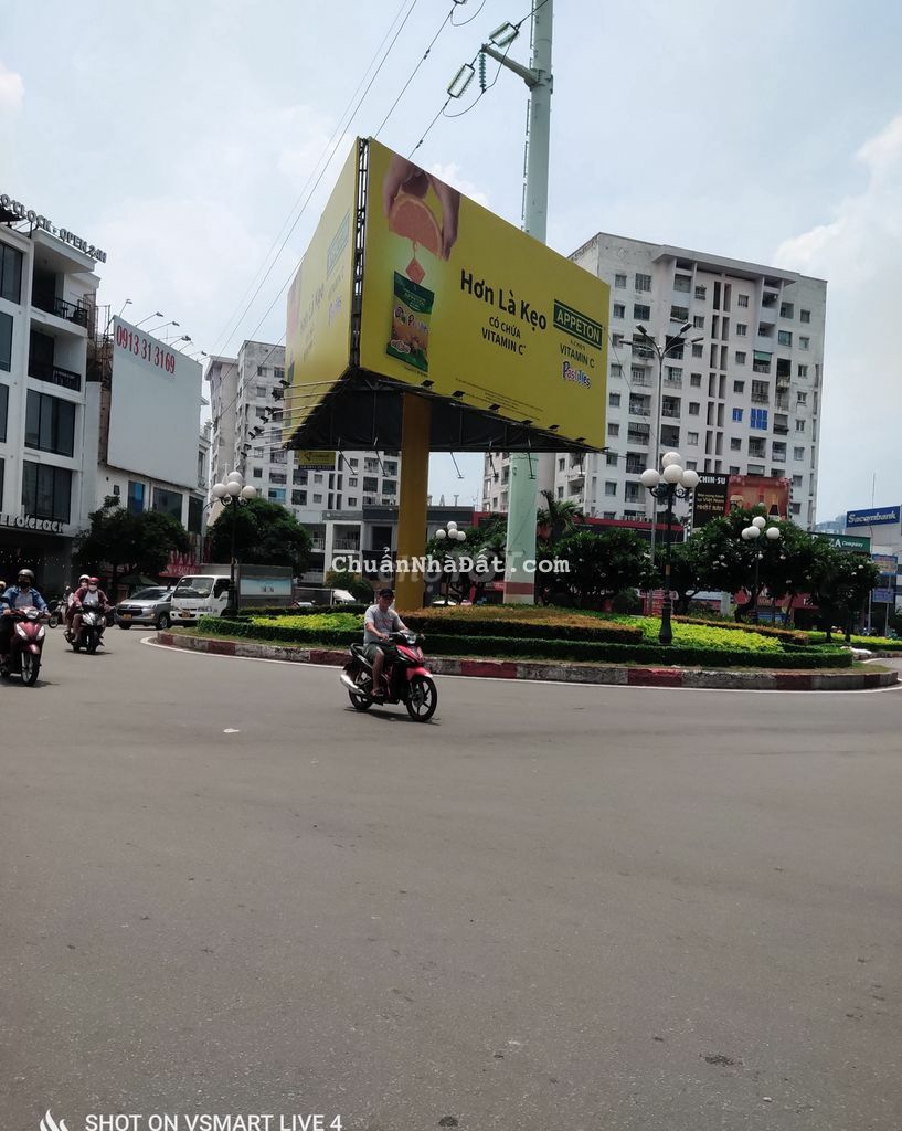 MT ÂU CƠ Ngay Vòng Xoay Lê Đại Hành 60m2 3 Tầng Giá 20tr MT ÂU CƠ Ngay Vòng Xoay Lê Đại Hành 60m2 3 Tầng Giá 20tr