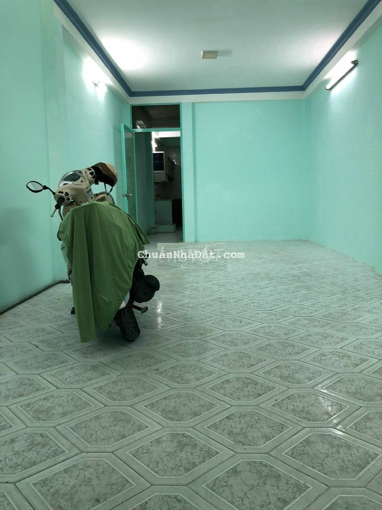 Cho thuê nhà Bình Thới, P10, Q11. DT: 4x16m 3 tầng 3PN. Giá 11.5 triệu Cho thuê nhà Bình Thới, P10, Q11. DT: 4x16m 3 tầng 3PN. Giá 11.5 triệu