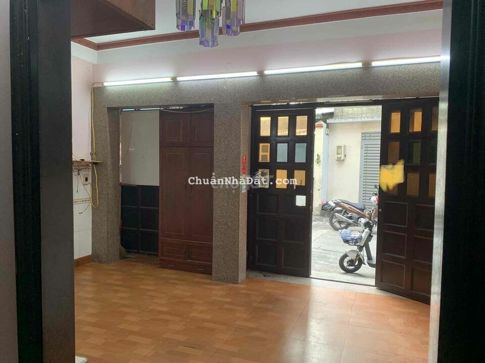 Nhà Mới Sạch Sẽ HXT Đường Ba Tháng Hai DT 6x13m 2PN có sẵn máy lạnh Nhà Mới Sạch Sẽ HXT Đường Ba Tháng Hai DT 6x13m 2PN có sẵn máy lạnh