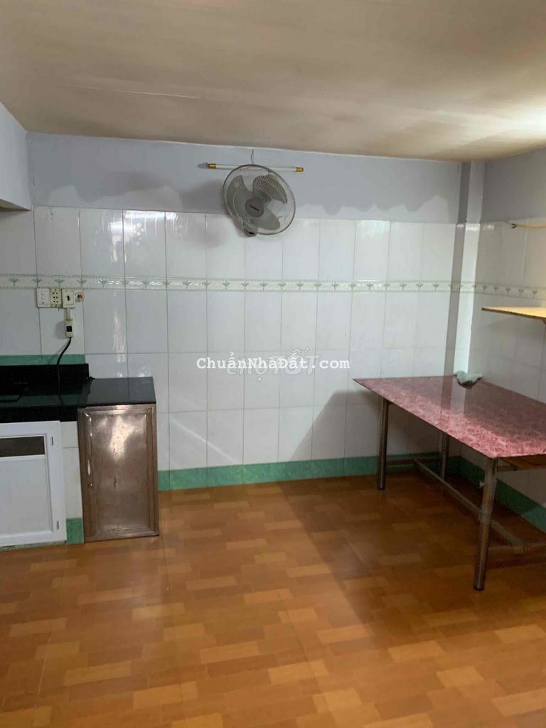 Nhà Mới Sạch Sẽ HXT Đường Ba Tháng Hai DT 6x13m 2PN có sẵn máy lạnh Nhà Mới Sạch Sẽ HXT Đường Ba Tháng Hai DT 6x13m 2PN có sẵn máy lạnh