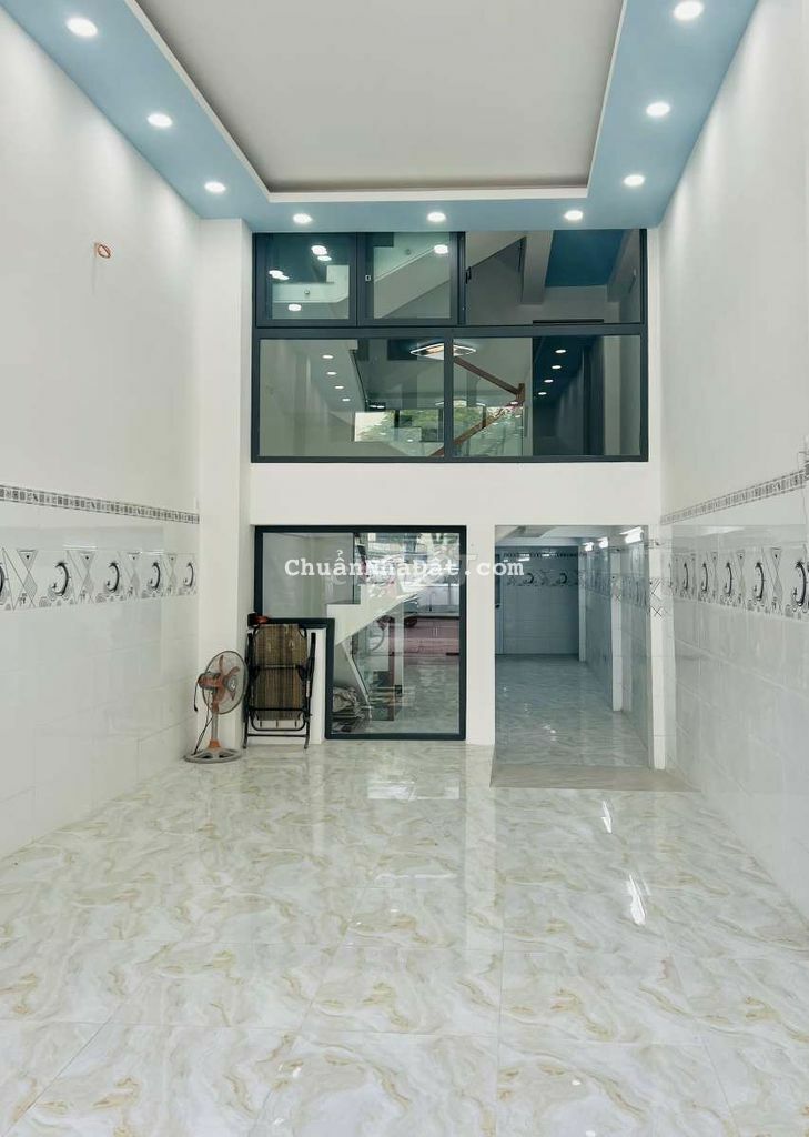 Nhà mặt tiền Đỗ Ngọc Thạnh DT:4x18m. 3 Lầu . 6PN 6WC. Nhà mặt tiền Đỗ Ngọc Thạnh DT:4x18m. 3 Lầu . 6PN 6WC.