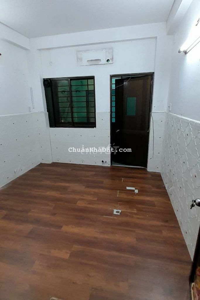 Nhà kiên cố vô ở liền 1 lững 2 lầu ST 2pn 2wc Nhà kiên cố vô ở liền 1 lững 2 lầu ST 2pn 2wc