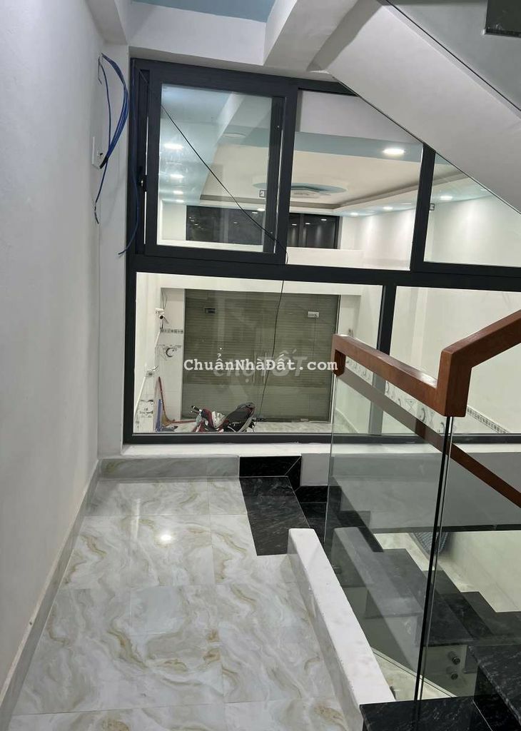 Nhà đẹp mặt tiền Cư Xá Bình Thới DT:4x20m . 3 lầu. 5PN 5WC