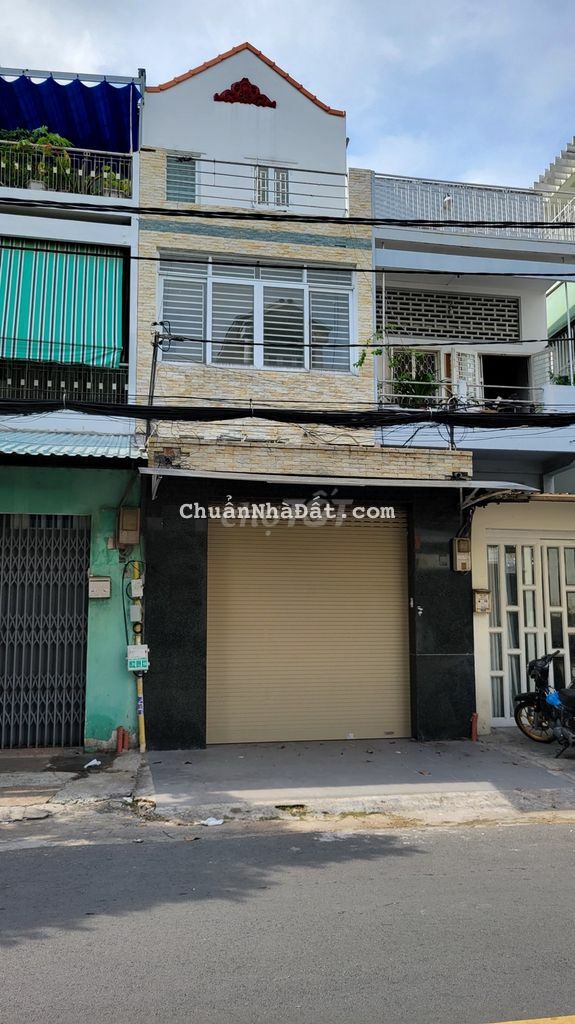 Nhà MT Nguyễn Chí Thanh Q11 4x22m 2L 6pn 25 triệu Nhà MT Nguyễn Chí Thanh Q11 4x22m 2L 6pn 25 triệu