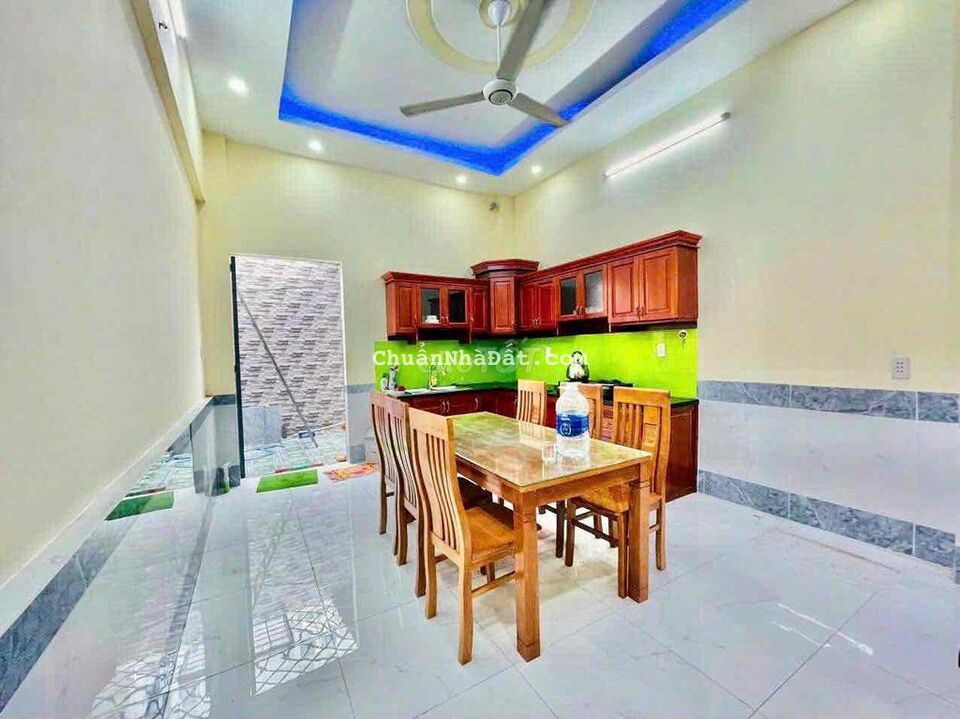 Cho thuê nhà thạnh lộc 37, sân xe hơi 7 chỗ quận 12