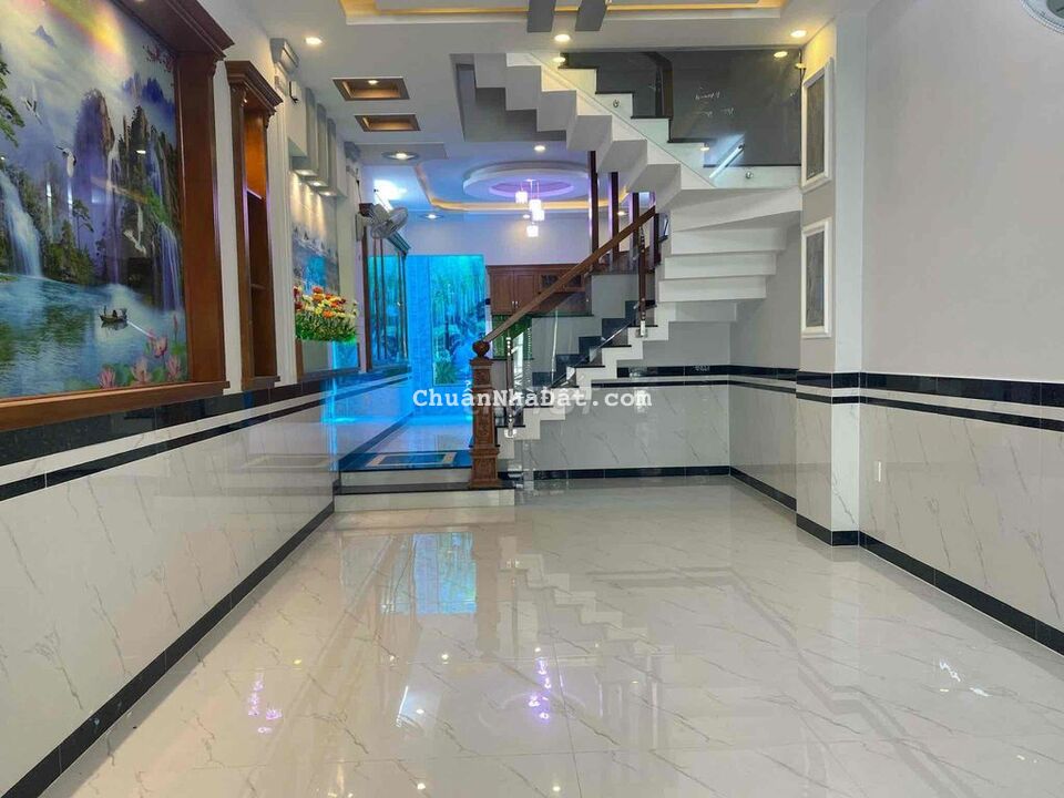 Nhà 2 lầu 4x25 mặt tiền đường nhánh cách bến xe Bus Thới An 200m