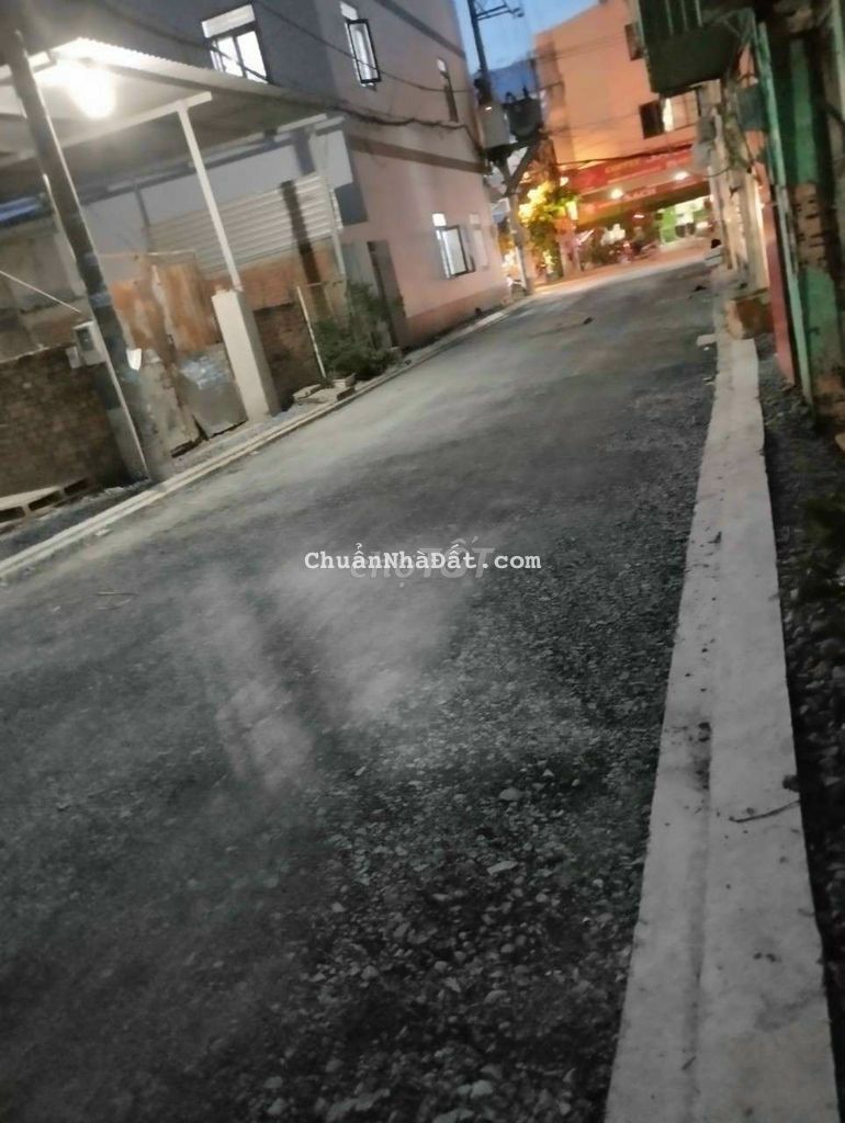 Cho thuê nhà nguyên căn 100m 3PN TCH q12 5tr quá rẻ, hẻm xe tải thông