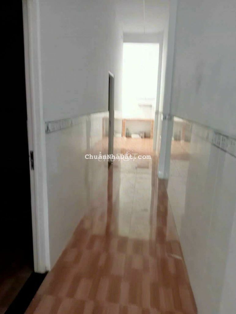 Cho thuê nhà nguyên căn TCH q12 100m giá 6tr 2 phòng sân rộng ngay chợ Cho thuê nhà nguyên căn TCH q12 100m giá 6tr 2 phòng sân rộng ngay chợ