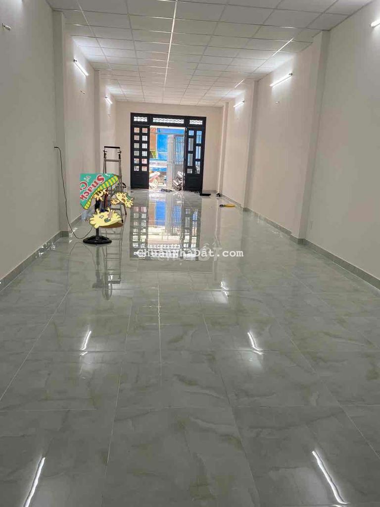 nhà mặt tiền ngay góc ngã 3 sung túc 100m2 tiện KD nhà mặt tiền ngay góc ngã 3 sung túc 100m2 tiện KD