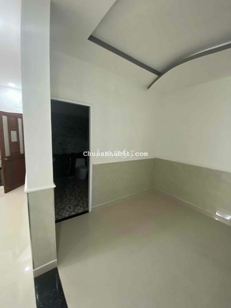 Nhà mới, chưa ai ở,ngay Ngã 4 ga, 7x17m