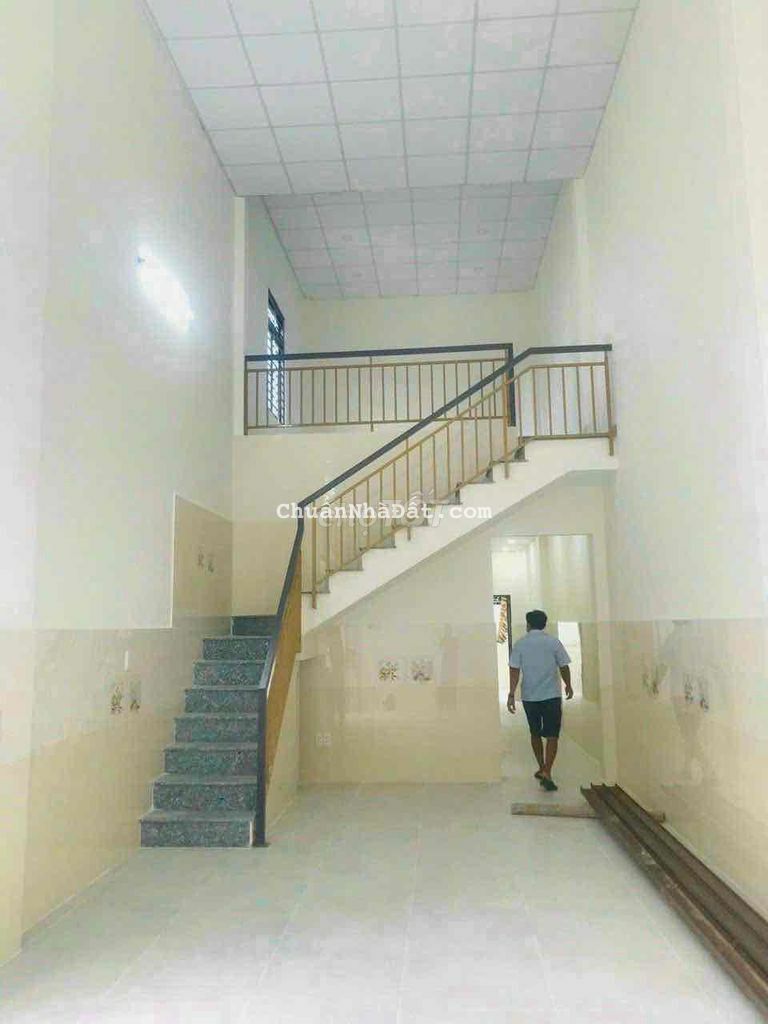 nhà trệt lửng 180m2 2pn 4*30 đg xe tải tiện SX K doanh