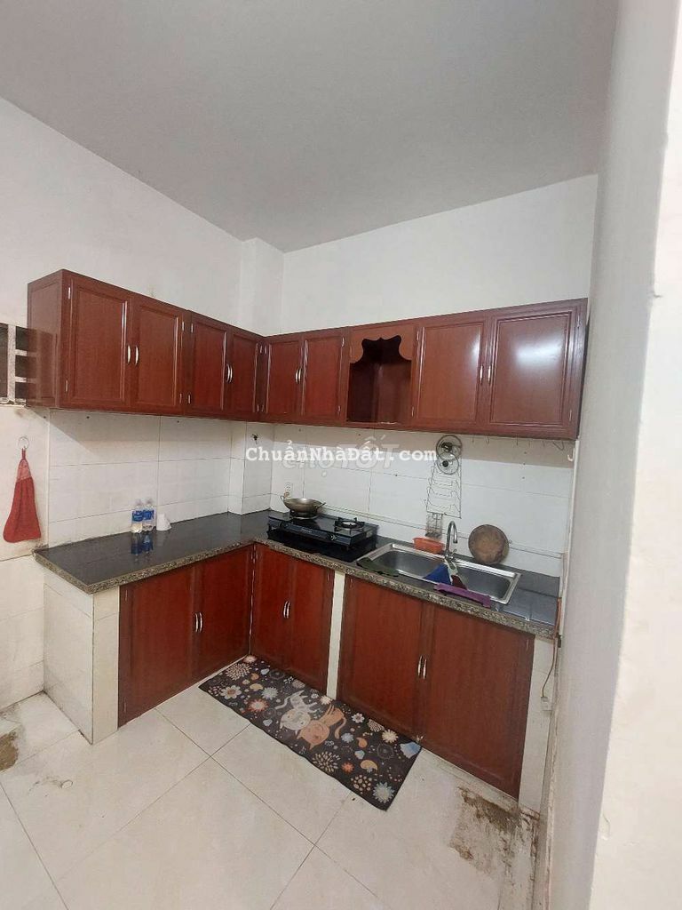 Cho thuê nhà 3p ngủ có máy lạnh giá 5tr5