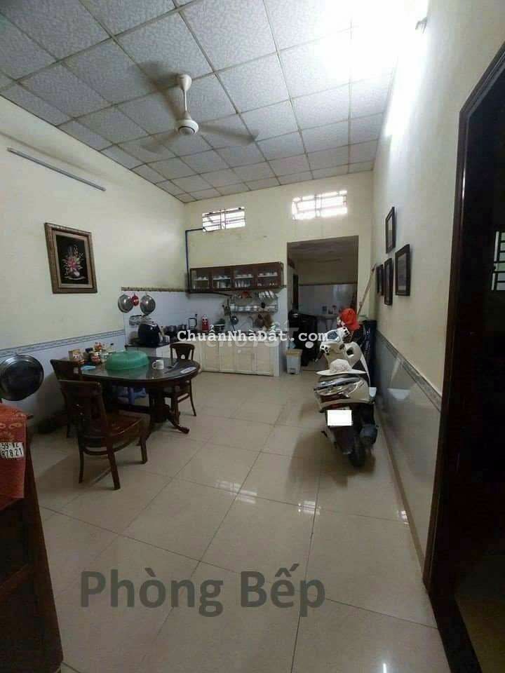 Nhà Cấp 4 ngay chợ Cầu Đồng, 8x40m