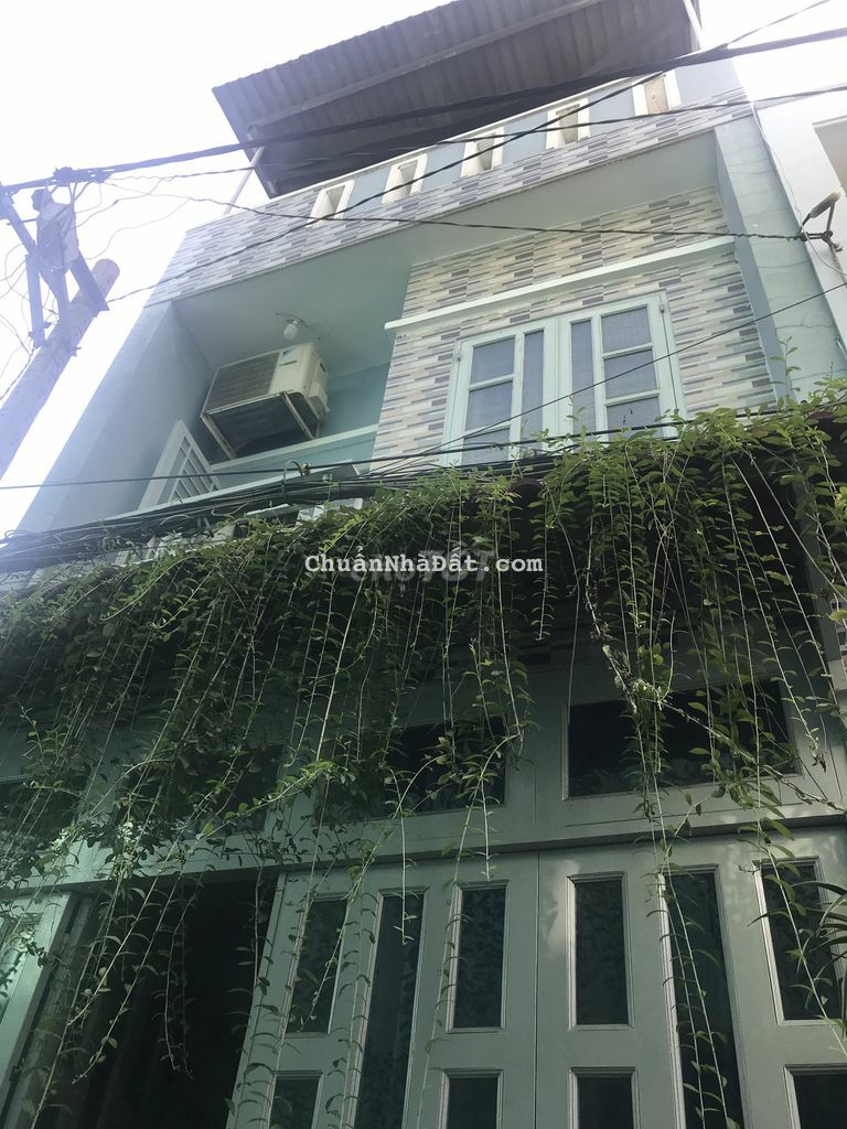 Nhà 1 trệt 2 lầu gần Cc 8XpLus TRChinh hẻm thông ,Phù hợp ở gia đình