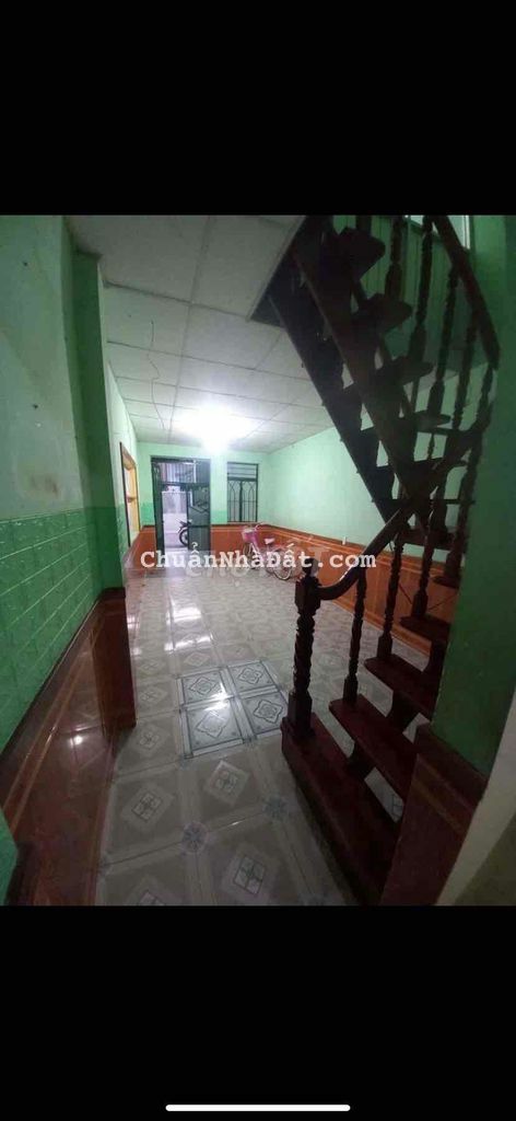 nhà trệt lầu 96m2 2pn 3,3*24 hẻm xe tải gần pm qtrung