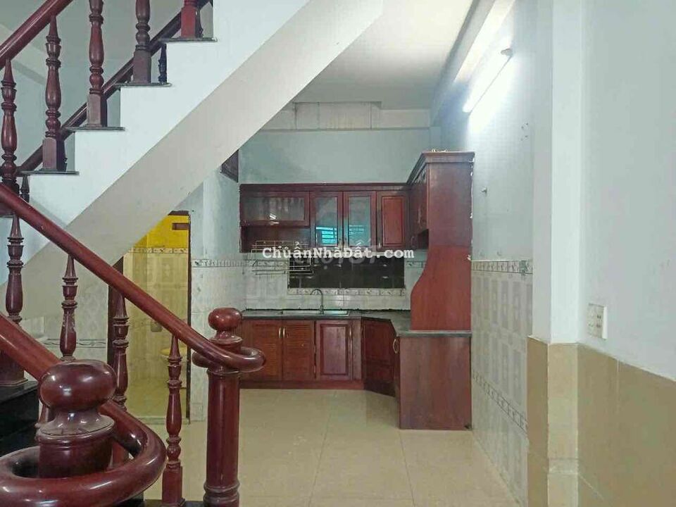 cho thuê nhà mặt tiền an phú đông 09,quận 12