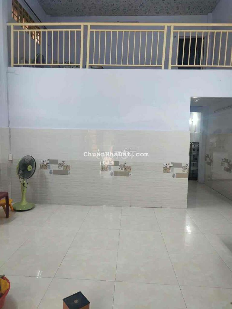 Nhà Cấp 4 gác Lửng 5x12 Ngay Chợ Minh Phát Giá 4,5tr Nhà Cấp 4 gác Lửng 5x12 Ngay Chợ Minh Phát Giá 4,5tr