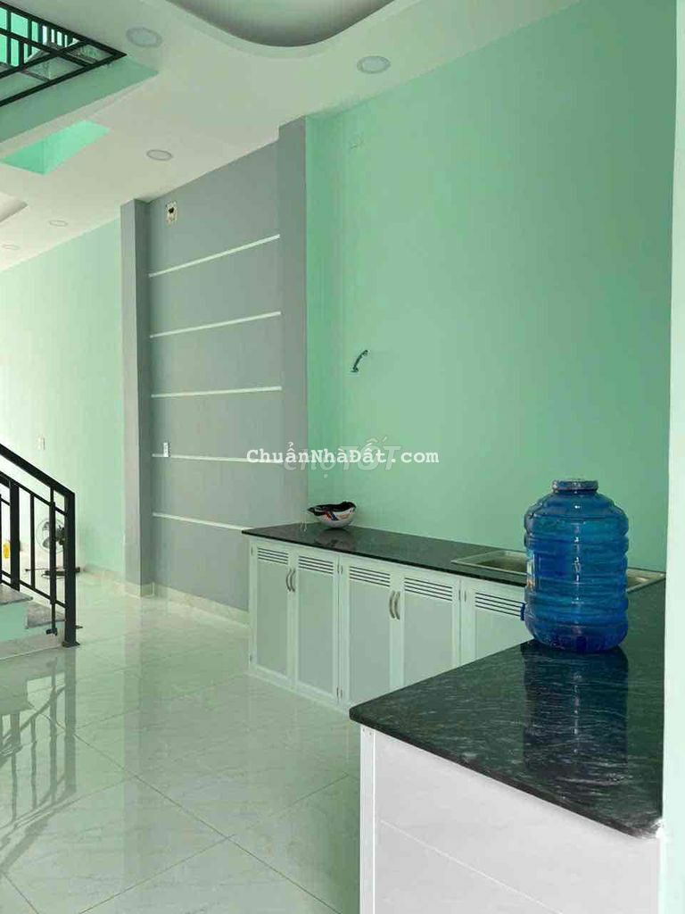 Nhà Mới Tinh Ngã Tư Ga 4*15. 1tr1l. 3pn 2wc. Giá 6,5tr