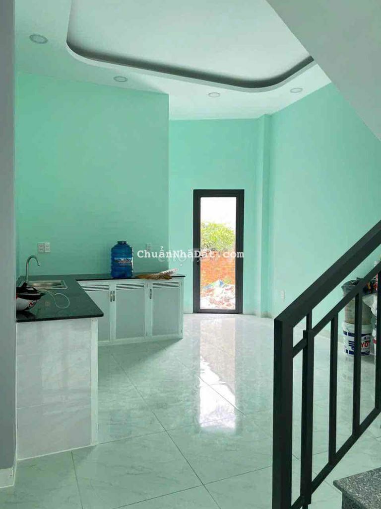 Nhà Mới Tinh Ngã Tư Ga 4*15. 1tr1l. 3pn 2wc. Giá 6,5tr