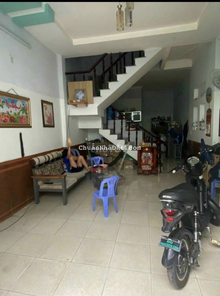 Cho thuê nhà đúc đẹp Tân Thới hiệp 14 giá 7tr 3pn 2wc trung tâm q12.