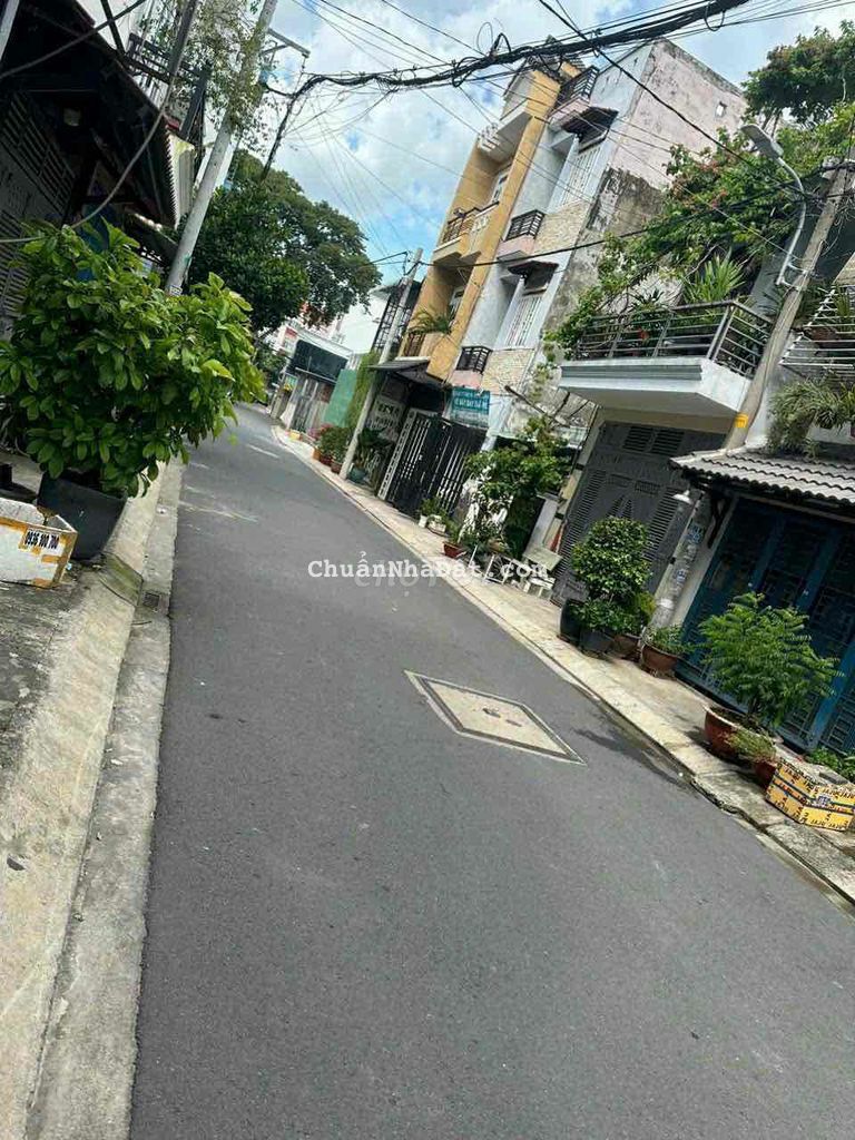 NHÀ ĐÚC ĐẸP 3 LẦU ĐƯỜNG NHỰA GẦN TRƯƠNG THỊ HOA 3PN GIÁ 8 TR CÒN BỚT NHÀ ĐÚC ĐẸP 3 LẦU ĐƯỜNG NHỰA GẦN TRƯƠNG THỊ HOA 3PN GIÁ 8 TR CÒN BỚT