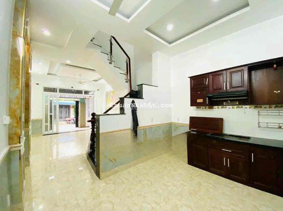 Chính Chủ Cho Thuê Nhà Mới  Nhà 2 Lầu Hẻm Xe Hơi 4PN Ngay UBP TX