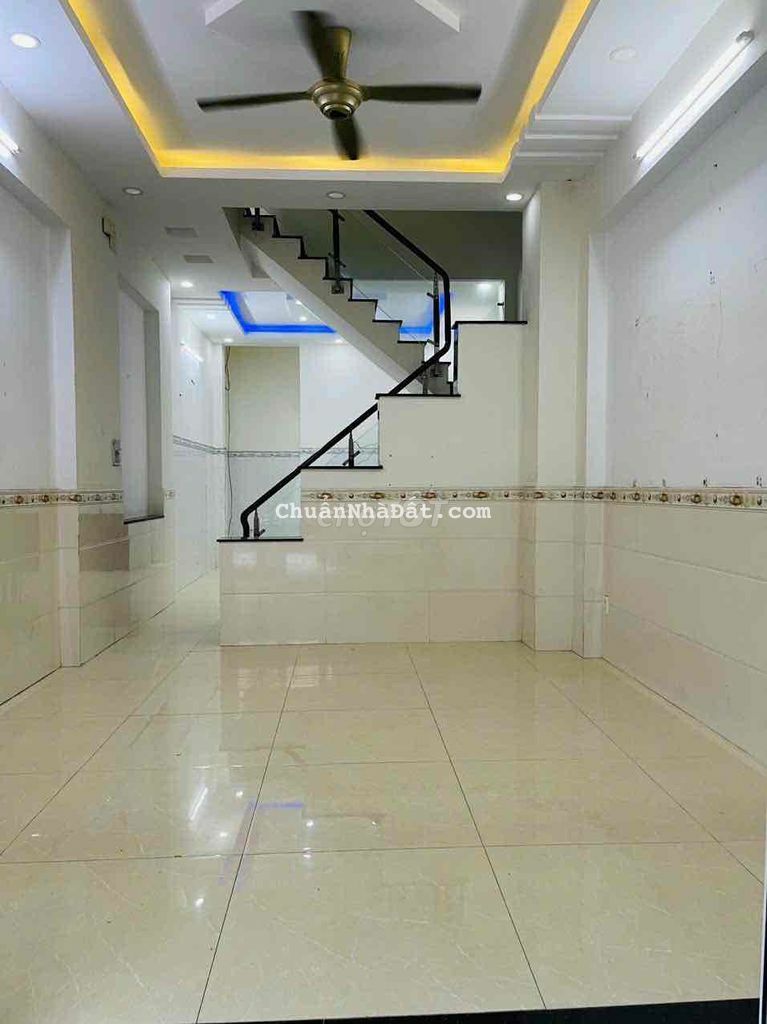 NHÀ MỚI ĐẸP 4 PN NGAY BIA TIGER 3 LẦU GIÁ 7 TRIỆU