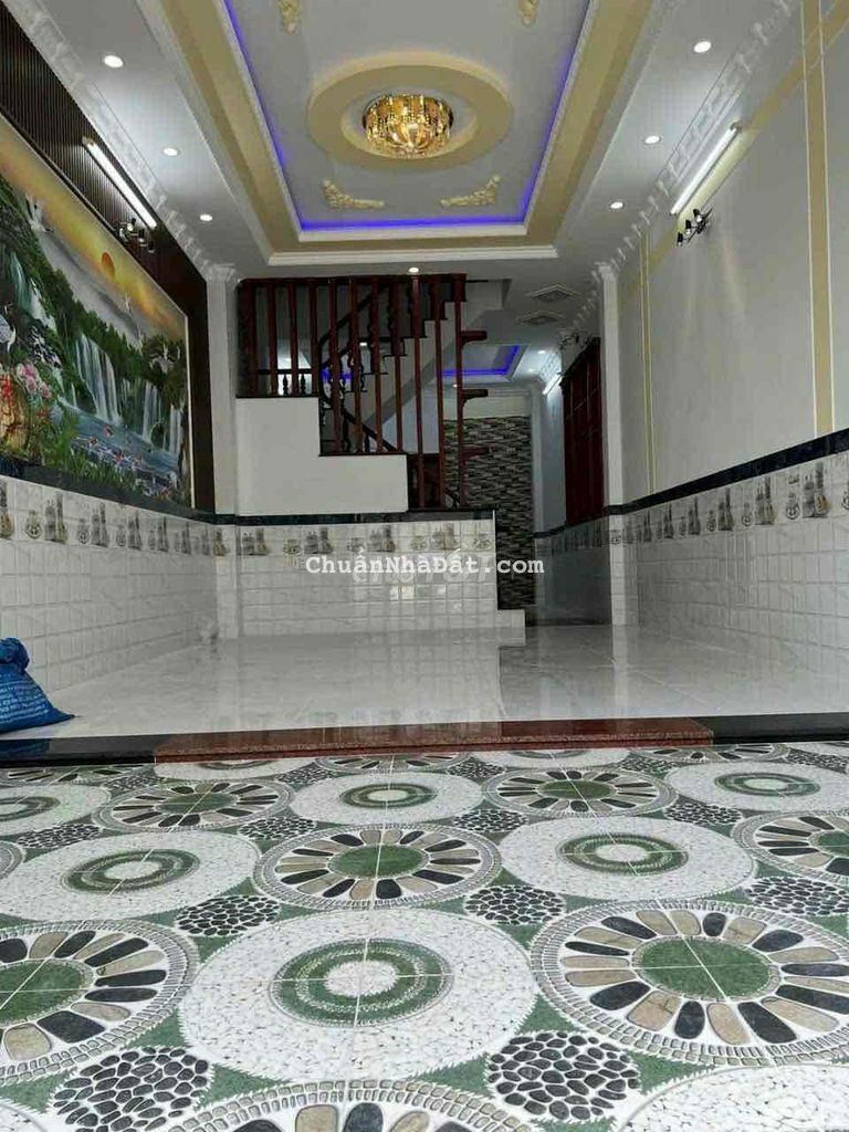 NHÀ ĐÚC ĐẸP HẺM AN NINH GẦN NGUYỄN ẢNH THỦ QUẬN 12 4PN 4 wc giá 9 tr