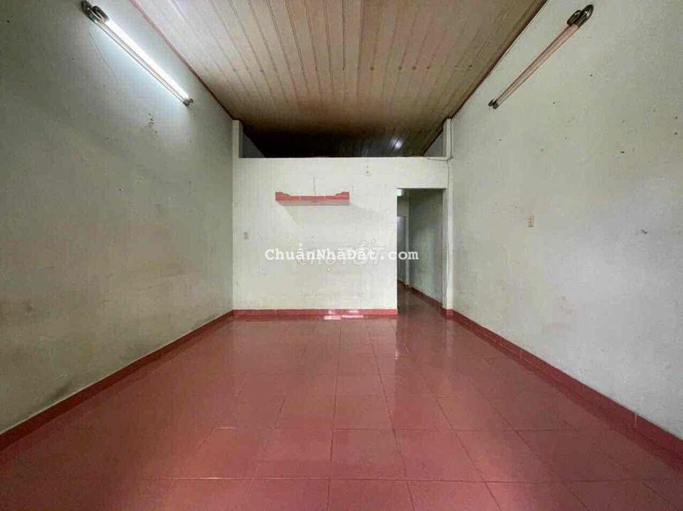 Cho thuê nhà cấp 4,,4.2x17,,4tr/th,Thới An .lê thị riêng .q12