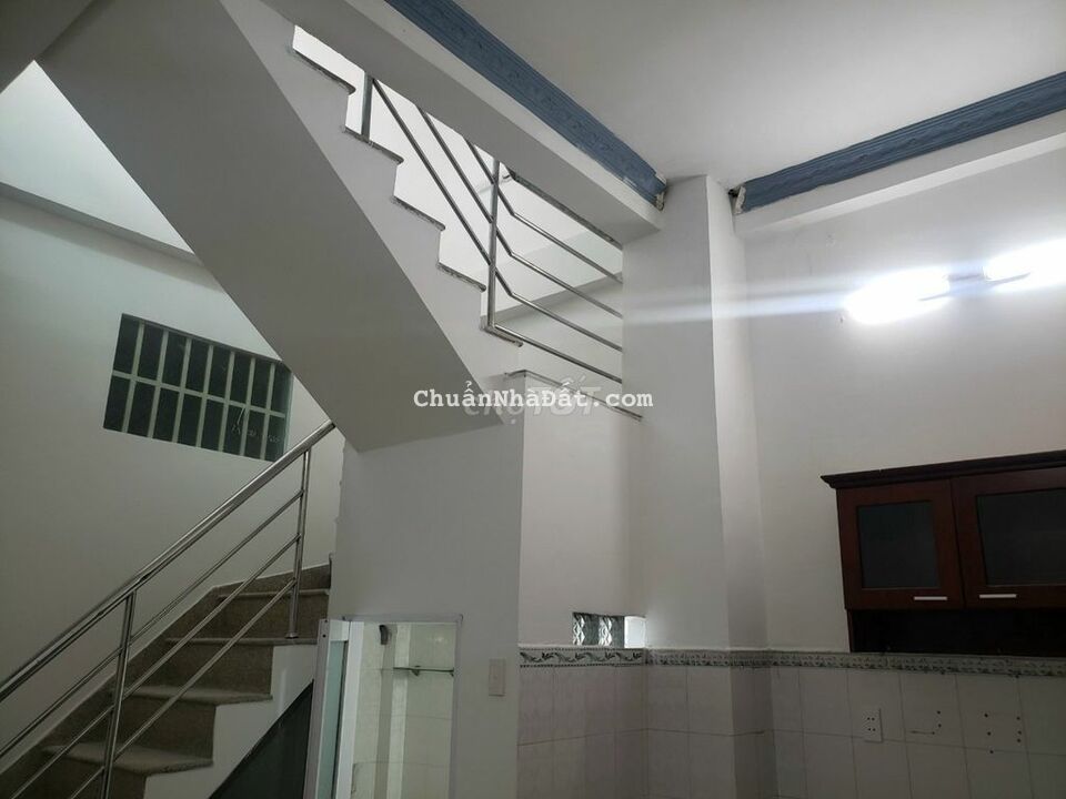 Nhà đẹp hẻm Đht 06. 4 x 16m. 1 lầu. 3pn. 2wc. 7,5 triệu