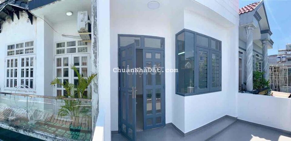 Nhà mới toanh gần Lê Thị Riêng