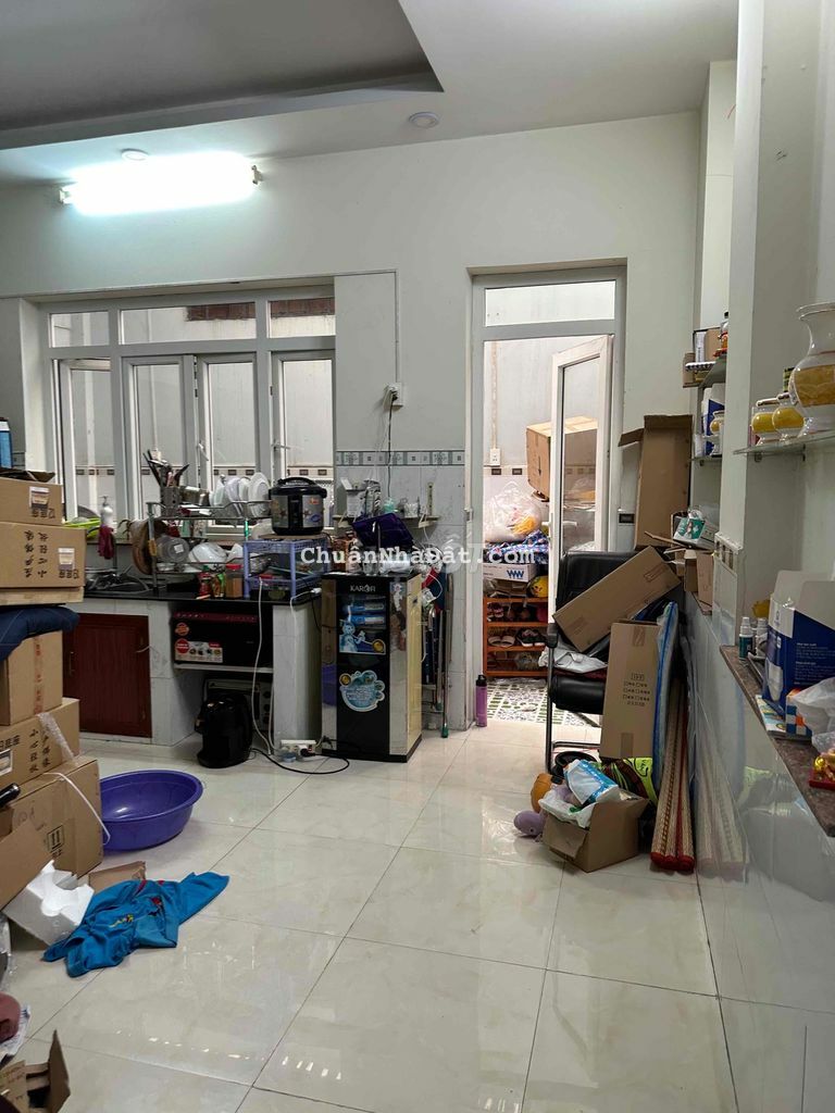 Cho Thuê Nhà 1 Lầu..Hẻm 8m thông Xe tải.Lê Thị Riêng.Dt:5x15m 2pn2wc