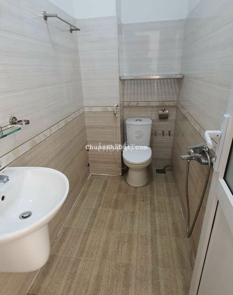 Nhà thạnh lộc 27 gần ngã tư ga 4x18m 4Pn. Hẻm XH