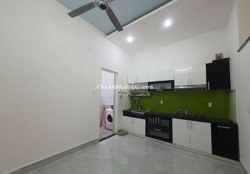 Nhà thạnh lộc 27 gần ngã tư ga 4x18m 4Pn. Hẻm XH