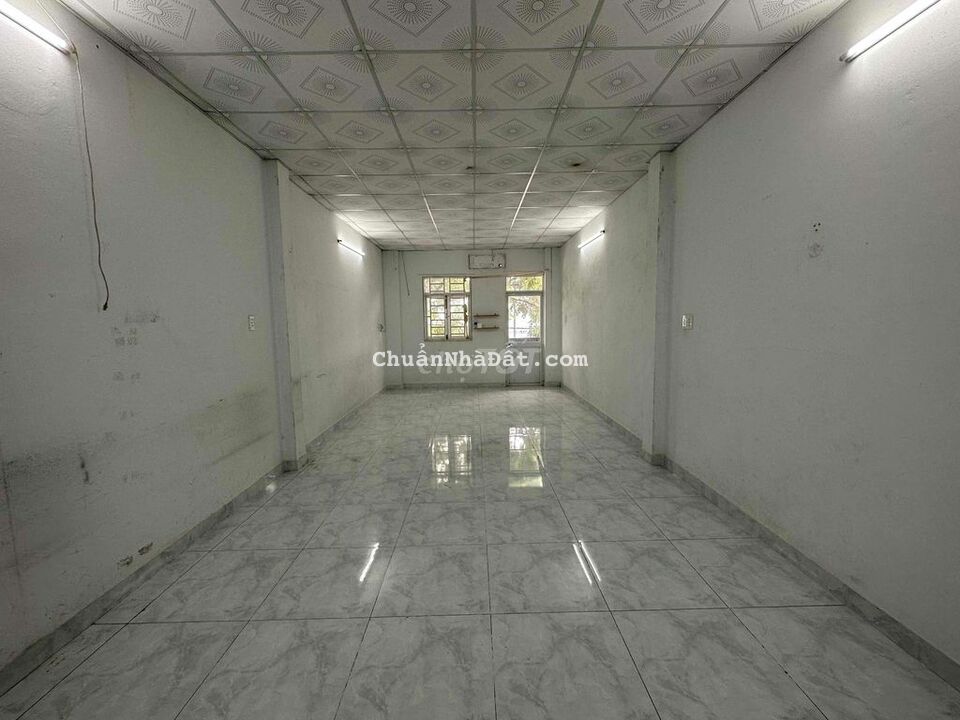 Nhà 4x20 trệt lầu mặt tiền Lê Thị Riêng vỉa hè rộng 10m Nhà 4x20 trệt lầu mặt tiền Lê Thị Riêng vỉa hè rộng 10m