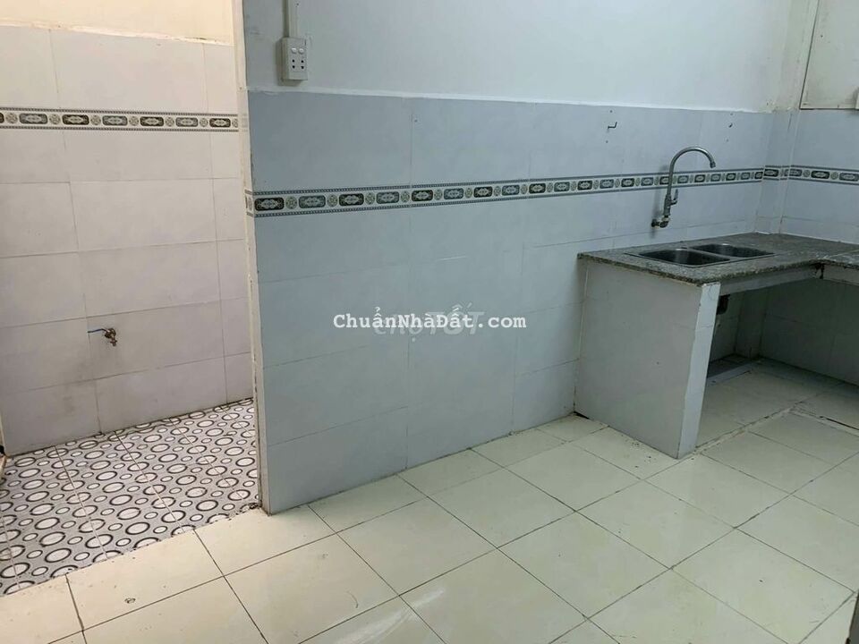 4*20 trệt có 3 pn hẻm 7m lâm thị hố, sạch sẽ vào ở ngay