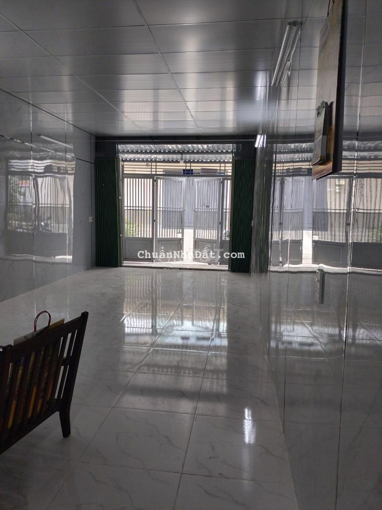 Nhà hẻm 666 nguyễn văn quá. 4 x 20m. 2pn. Giá 7 triệu