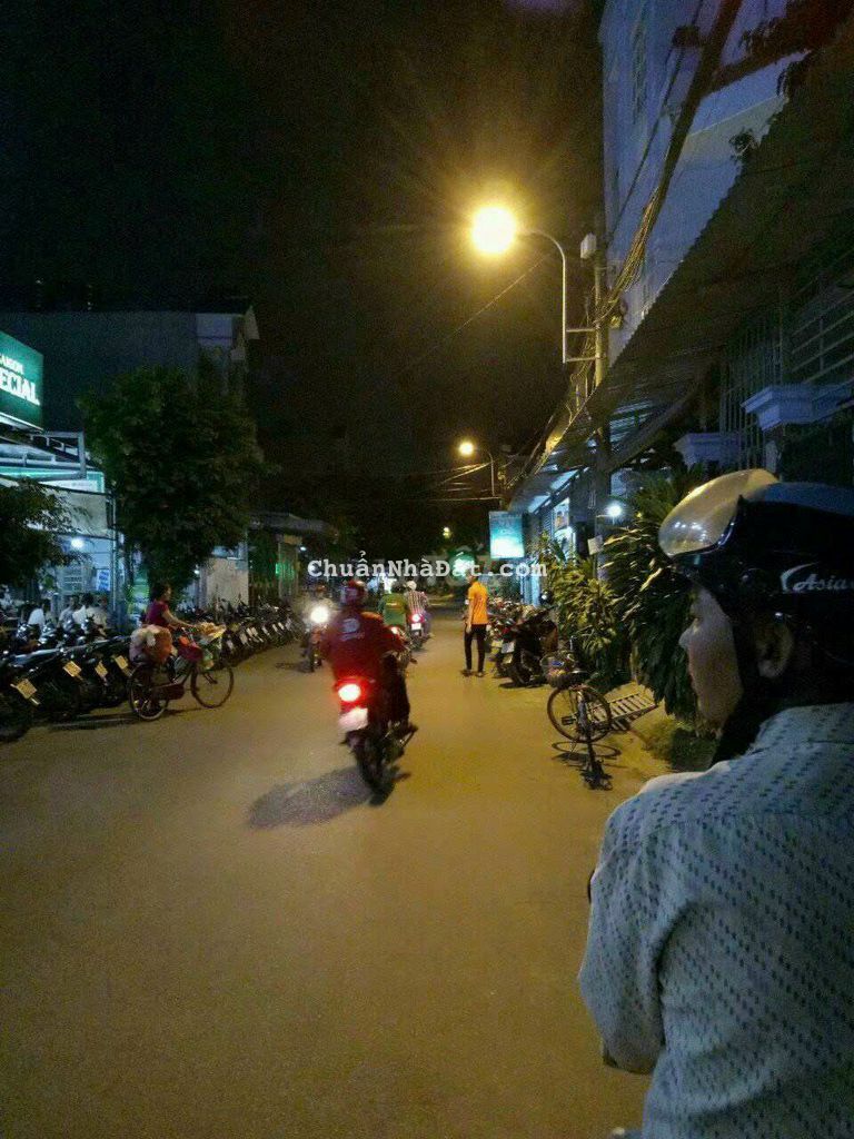 Cho thuê nhà đẹp TCH q12 giá 8tr 3 tầng 4PN 3wc sân thượng hẻm 8m thôn Cho thuê nhà đẹp TCH q12 giá 8tr 3 tầng 4PN 3wc sân thượng hẻm 8m thôn