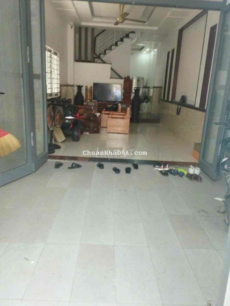 NHÀ ĐÚC 3 LẦU HẺM NHỰA NGAY CHỢ HẠT ĐIỀU QUẬN 12 270M 4PN GIÁ 8,5 TRIE NHÀ ĐÚC 3 LẦU HẺM NHỰA NGAY CHỢ HẠT ĐIỀU QUẬN 12 270M 4PN GIÁ 8,5 TRIE