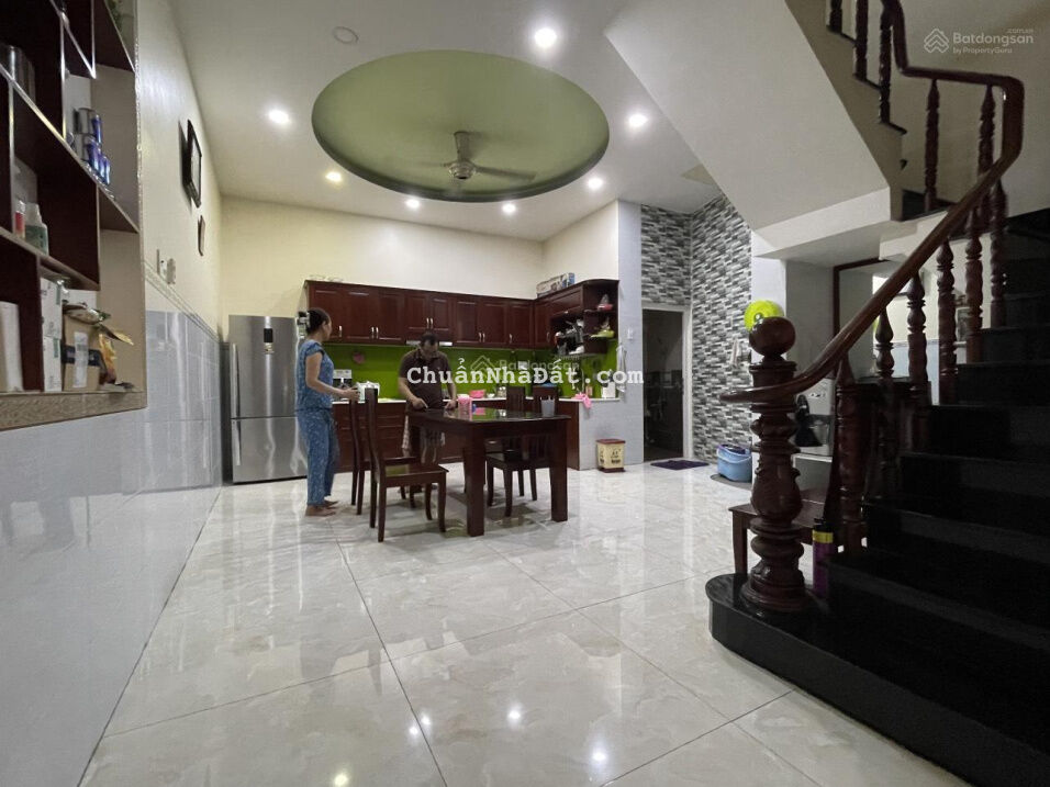 Cho thuê nhà nguyên căn đường số  28 phường Bình trưng Tây Q2 LH 0937008276