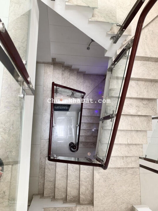 Cho thuê nhà mặt tiền đường số. Đường 2 xe tải tránh nhau LH 0937008276