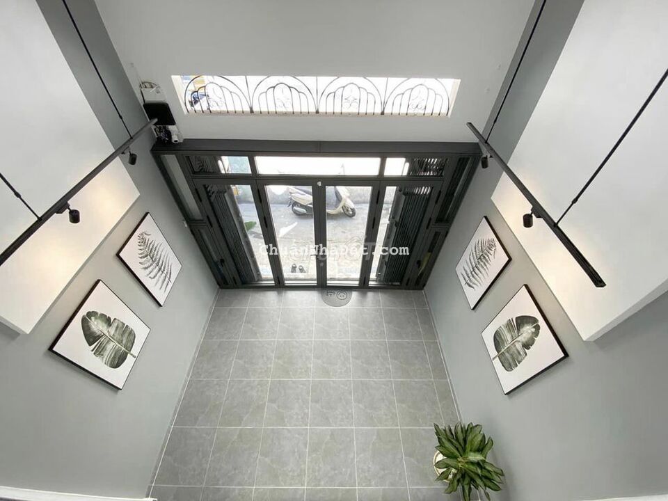 Cho thuê nhà MT Cao Thắng, Phường 5, Quận 3 - 5x20m , trệt + lầu, 50TR