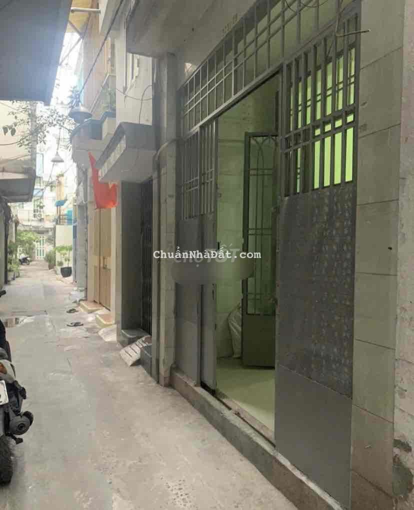 NHÀ GẦN MẶT TIỀN ĐG Q3,1Trệt 1Lầu,2P. Ngủ 2WC ở 4-5ng Ok.