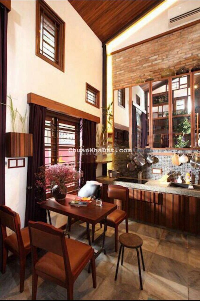 Cho thuê nhà nguyên căn. Đường Trần Quốc Toản. Quận 3