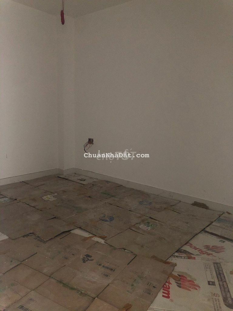 Cho thuê nhà mới xây chỉ vào kinh doanh, Lê Hồng Phong Q.5 - Giá 100tr