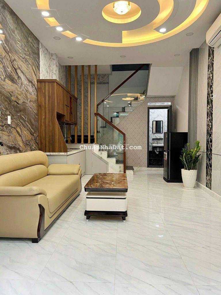 Nhà Trần Bình Trọng, trệt 4 lầu, hẻm xe hơi, nội thất cơ bản. Nhà Trần Bình Trọng, trệt 4 lầu, hẻm xe hơi, nội thất cơ bản.