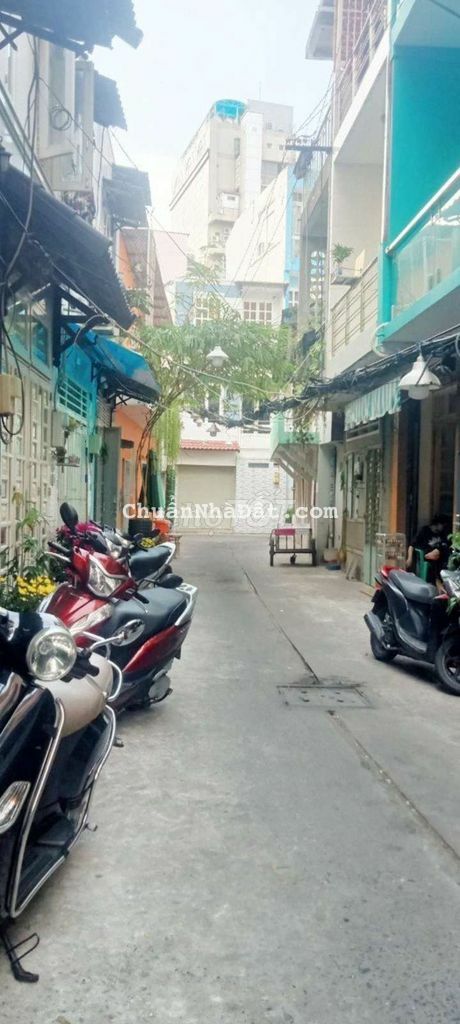 Nhà Nguyễn Văn Cừ, 3 phòng ngủ, hẻm 5m thông, khu an ninh.