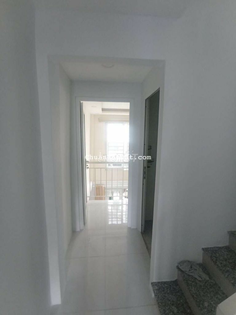 Nhà Trần Bình Trọng, mới sơn, 3 phòng ngủ gần chợ Cao Đạt.